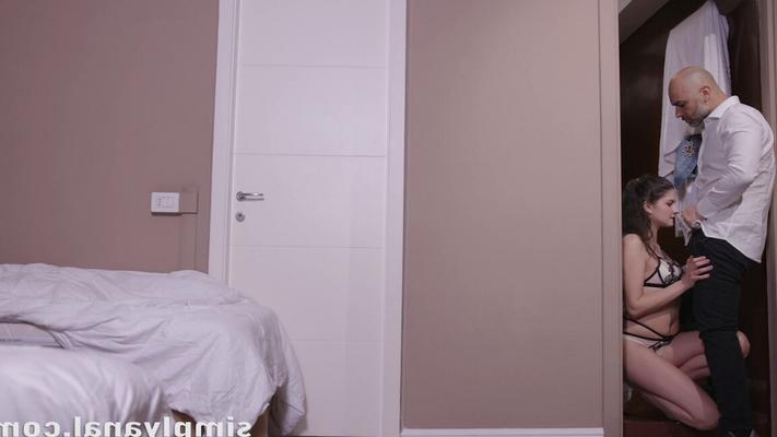 21P Simply Anal Francesca DiCaprio