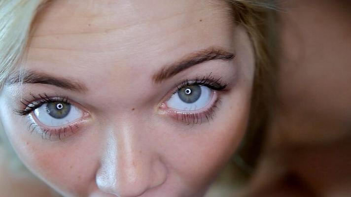 13P Young blonde Jessie Andrews is licking this tasty venous dick
