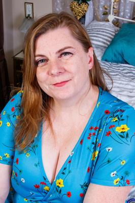 20P Mature NL Darcy Rosa , Rachel