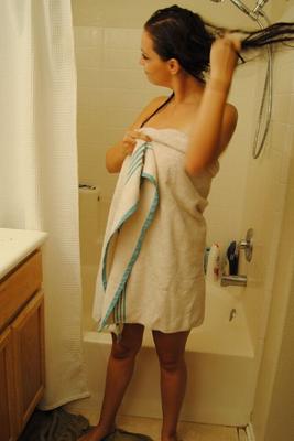 21P Amateur teen with naturals Samanta teases with her curves in a bathtub