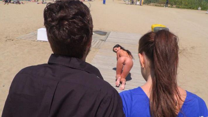 15P Alexa is fully nude and barefoot on the dirty back alley streets of Barcelona