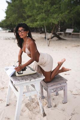 20P Glamorous tanned OnlyFans model Tita Sahara strips naked on a sandy beach