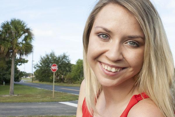 16P Blonde amateur Annabel Harvey shows her feet and pussy in back of pickup truck