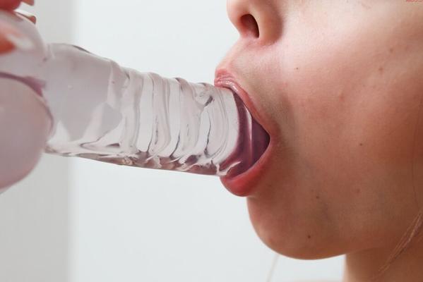 16P Young first timer Karina Baru inserts a dildo into her wet pussy