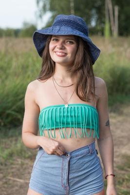 21P Goddess Nudes Pola