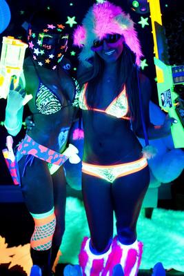 21P Lesbian strippers Dani Daniels & Romi Rain licking pussy under UV lights