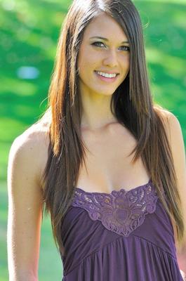 21P Cute girlfriend with nice boobs Tiffany doffs her clothes and poses outdoors