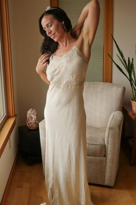 17P Mature MILF princess Tasty Luscious drops lingerie to play with nips & finger