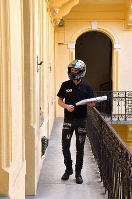 21P Tiny titted teen Gina blows her pizza delivery man to explosion for a tip