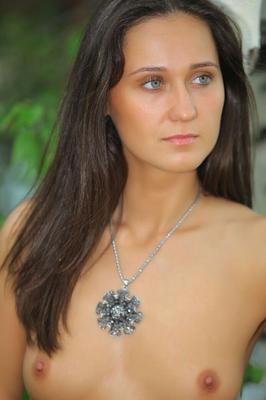 21P Met Art Brenda B
