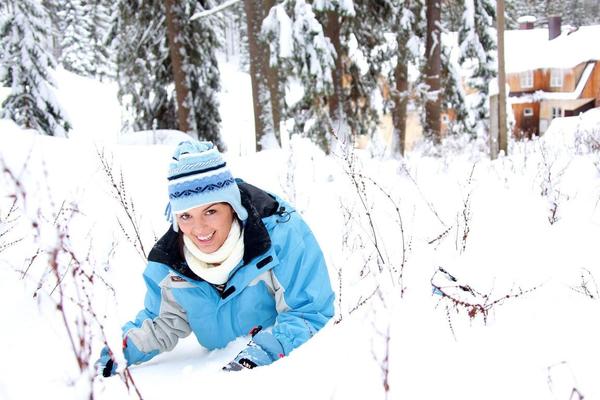 21P Teen with big tits Ora shows her curves and toys her hole in the snow