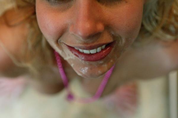 21P American beauty with big tits Natalie Vegas fed huge big cock & gives handjob