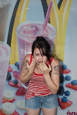12P Amateur teen Sydney Hallek & her hot GFs showing off their juicy bosoms