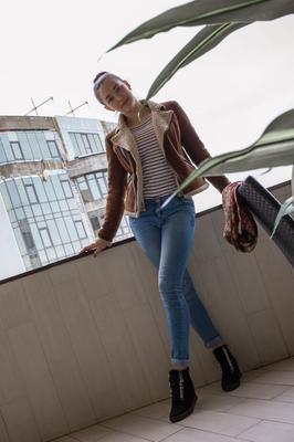 18P Ukrainian teen heads inside her apartment to take off all of her clothes