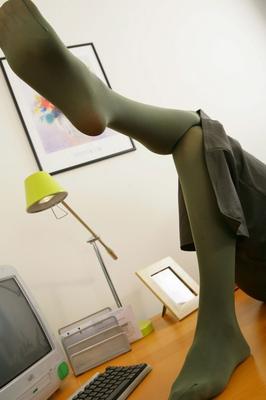 21P Horny secretary Georgina unveils her tiny titties wearing hot green pantyhose