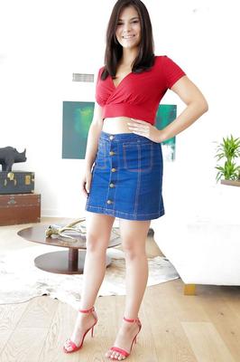16P Brunette pornstar in a miniskirt welcomes to apprecialte her amazing holes