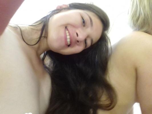 14P Cute amateur girlfriends strip, pose and French kiss while taking slefies