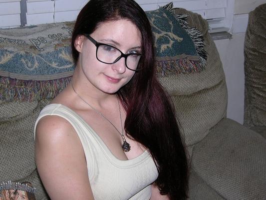 16P Amateur Babe Modeling Nude With Flying V Electric Guitar Violet Spice
