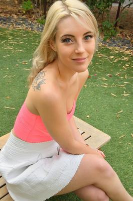 15P Blonde amateur Jamie kicks up her heels before naked dildo riding