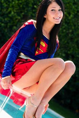 10P 今年のモデル Catie は SuperGay