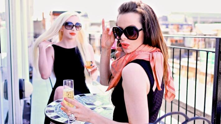 15P British women Valerie Fox & Amica Bentley dine on a balcony prior to FFM sex