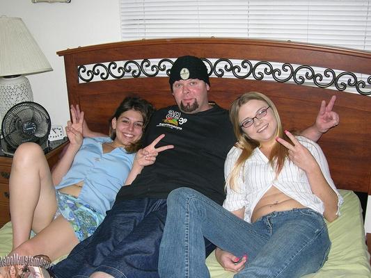 17P Two teen girls fuck an older fat guy on a dare instead of going to school