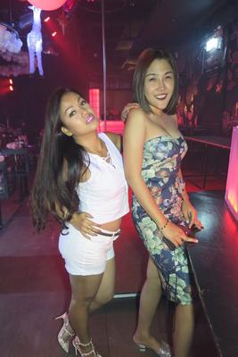 17P Thai ladyboys stroll about the city while passing for natural women