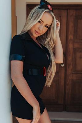 12P Beth Morgan Official Nurse Babe Glamour