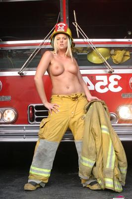 21P Blonde firefighter Hannah Harper	goes topless at work & shows her hot boobs