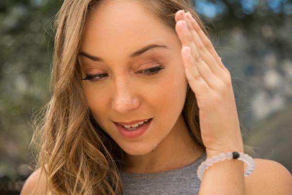 17P Two tasty lesbians Abigail Mac and Remy LaCroix can not resist each other