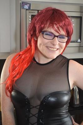 20P Thick amateur Mollie Foxxx sports red hair while exposing her tattooed body
