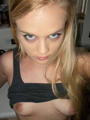 16P Petite amateur Bri Skies takes selfies while exposing her tits and pussy