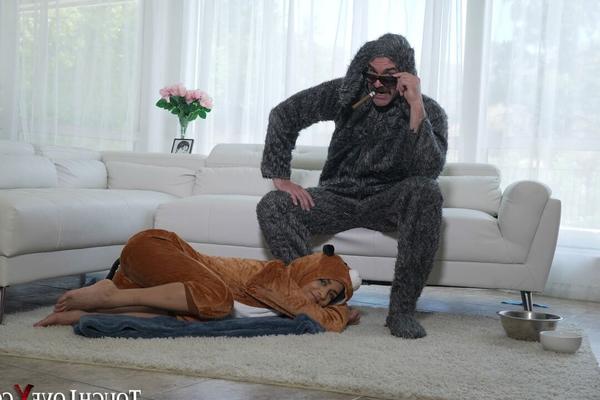 20P Abby Lee Brazil and her man friend have sexual intercourse in cosplay outfits