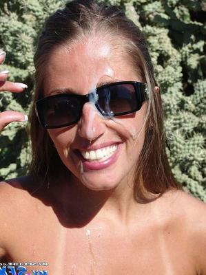 21P 裸の熟女ロリ・アンダーソンがハメ撮りフェラをする