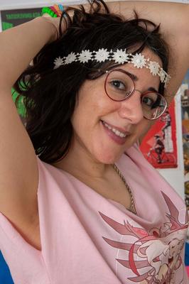 21P Australian babe Irene A peels off her sexy panties to show her sweet cameltoe