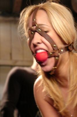 21P Sex And Submission Ben English, Isis Love