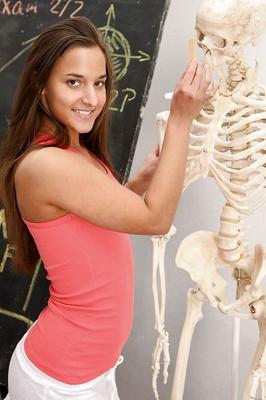 16P Sweet schoolgirl undressing and vibing her slit in the classroom