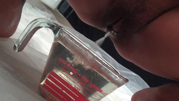 15P Pee whore Sage shows how to enjoy hot bowl of piss