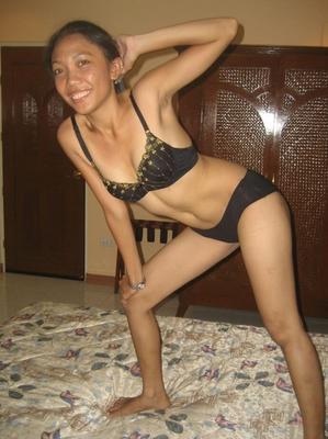 17P Filipina first timer undresses on her bed before giving a blowjob