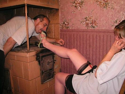 15P Foot Divas Foot Mistress using a slave