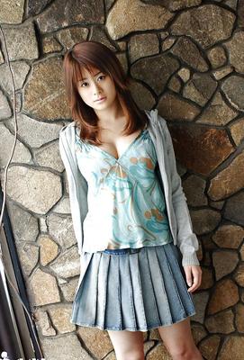 16P Busty asian chick with sexy ass Sumire Aida slipping off her clothes