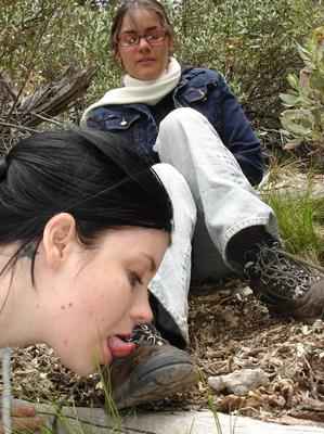 12P Mistress Eve Foot Fetish Outdoor