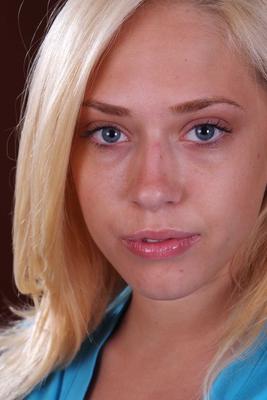 17P Blonde cutie Kagney Linn Karter flashes her fake tits and shows her ass