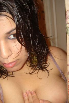 10P Assorted pictures of busty indian girl naked