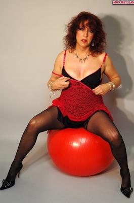 16P Grooby Girls Christina Darling