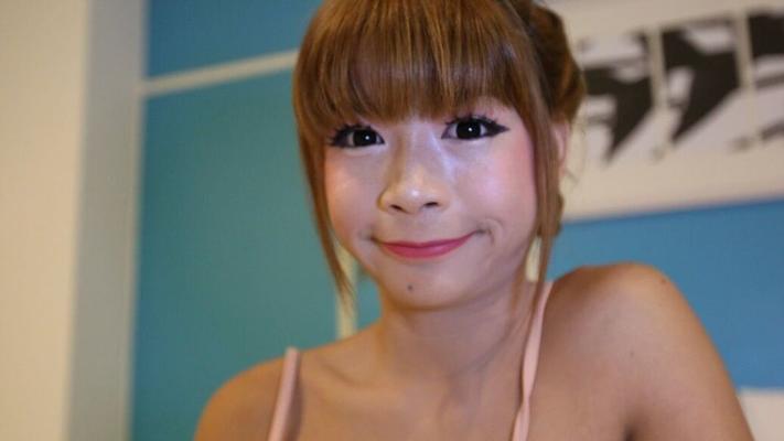 12P 18yo Thai newhalf sucks and fucks white tourists cock