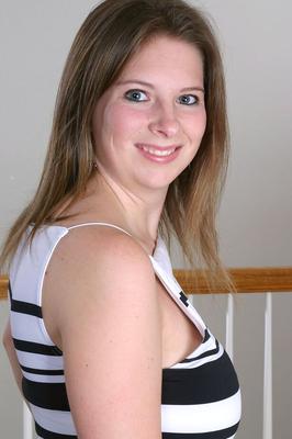 21P Blue-eyed amateur teen Wendy reveals her grand big tits and spreads her twat