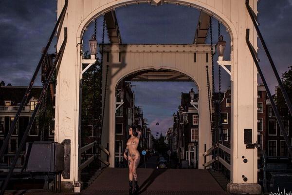 16P Club RopeMarks In Amsterdam