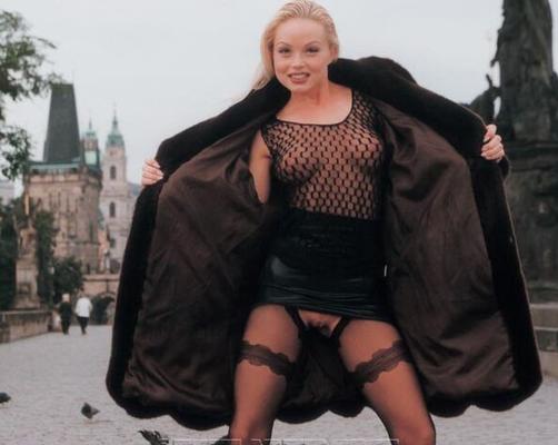 15P Brazen blonde spreading & fingering in crotchless pantyhose in a public place