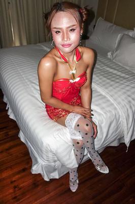 17P Slim ladyboy bangs a visiting sex tourist in polka dot stockings